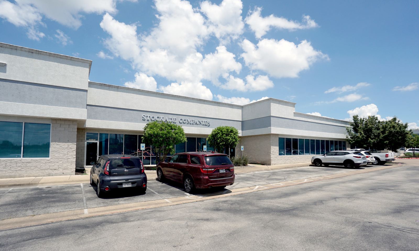 Chisholm Plaza